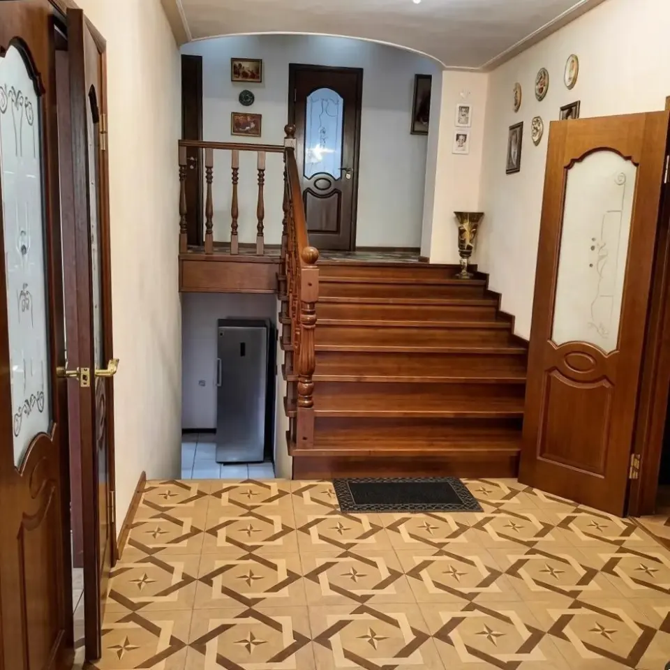 2-этажный дом, 251 м² на 5,1 сот. в Крымске