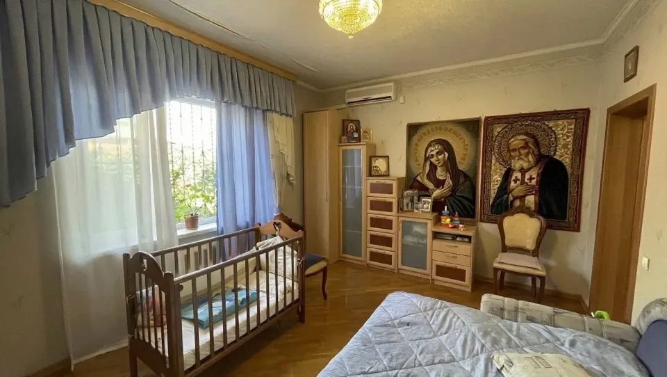 2-этажный дом, 304,8 м² на 9,6 сот. в Крымске