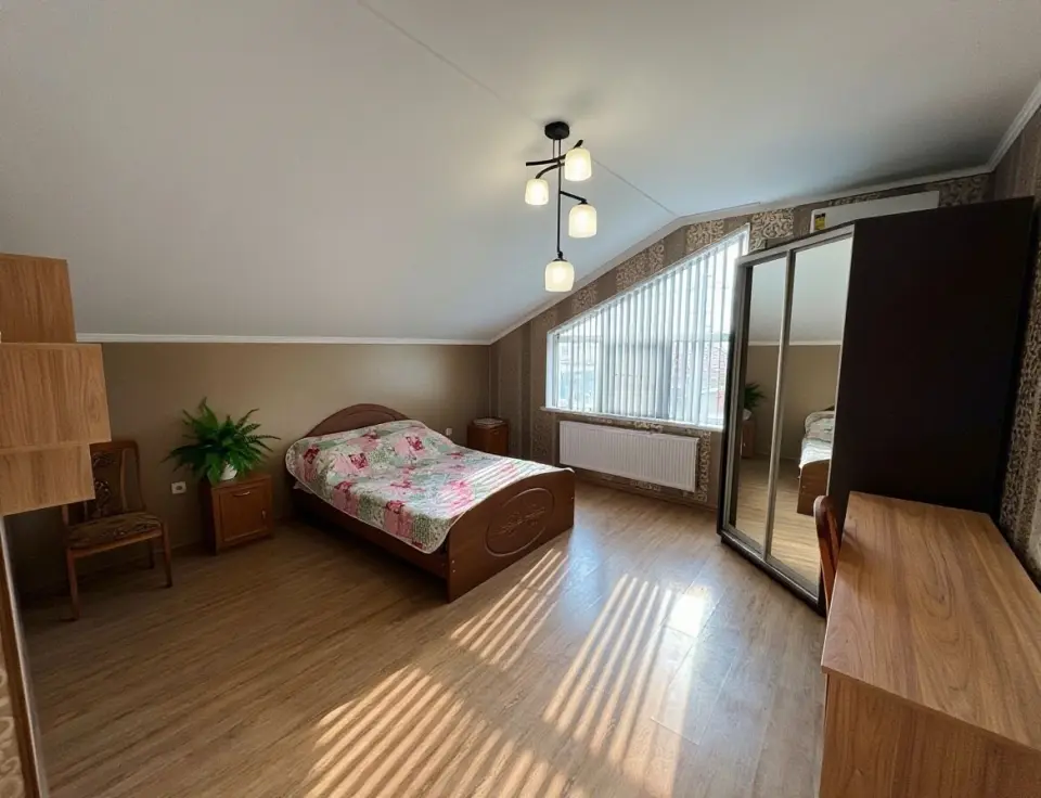 2-этажный дом, 184,9 м² на 6 сот. в Крымске