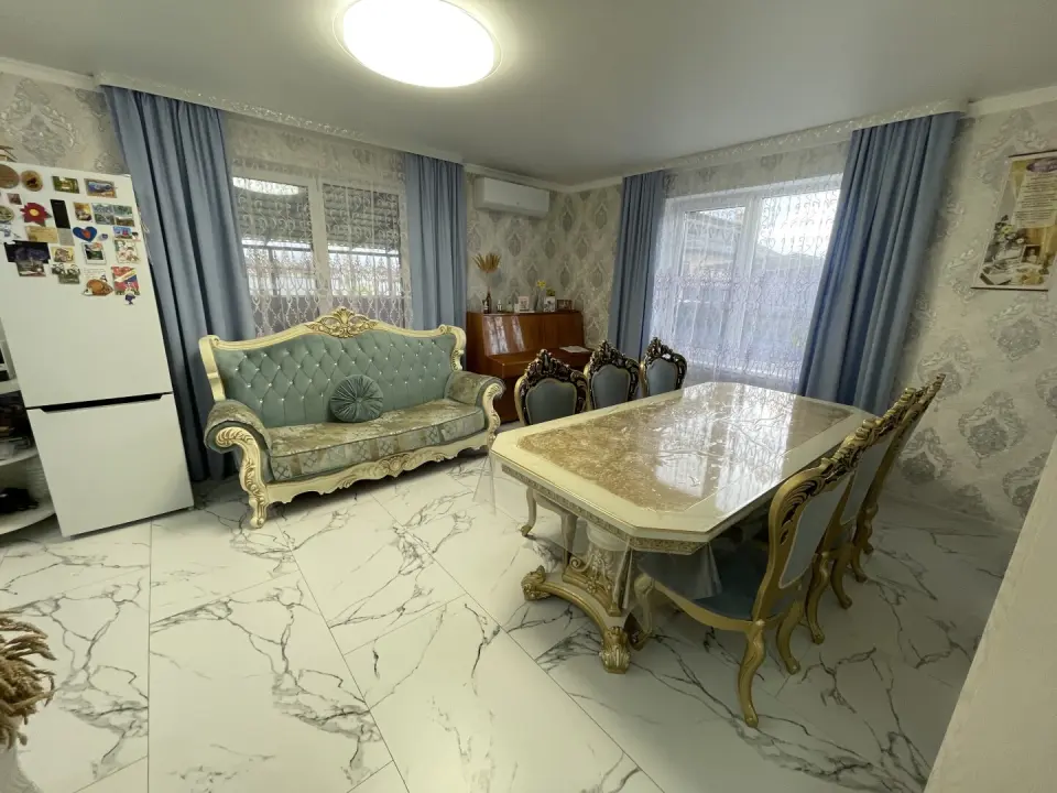 2-этажный дом, 122 м² на 4 сот. в Крымске