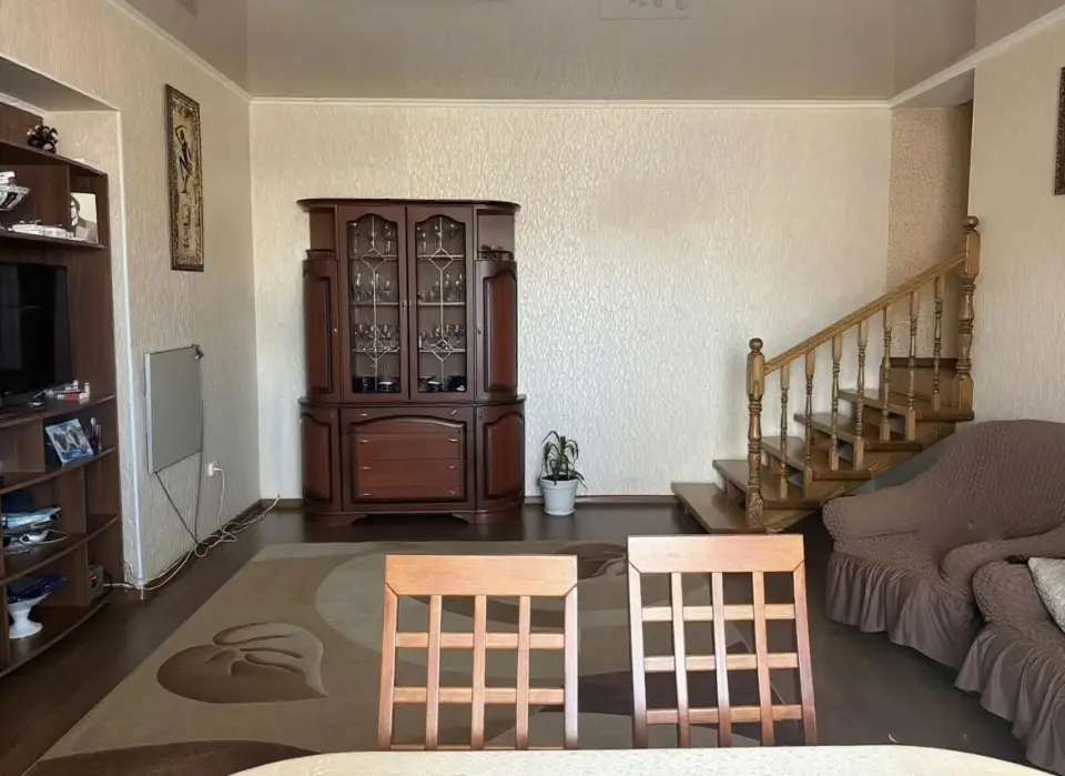 2-этажный дом, 342,5 м² на 8 сот. в Крымске