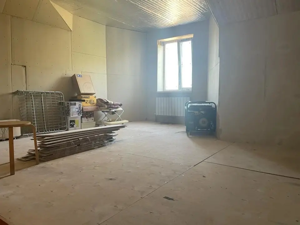 3-этажный дом, 230 м² на 10 сот. в Крымске