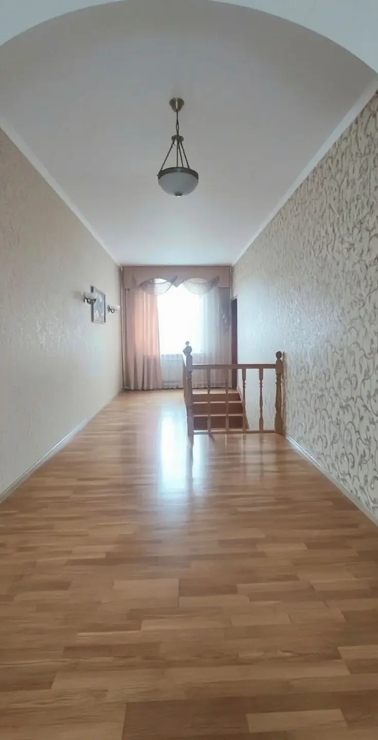 2-этажный дом, 408 м² на 6,5 сот. в Крымске