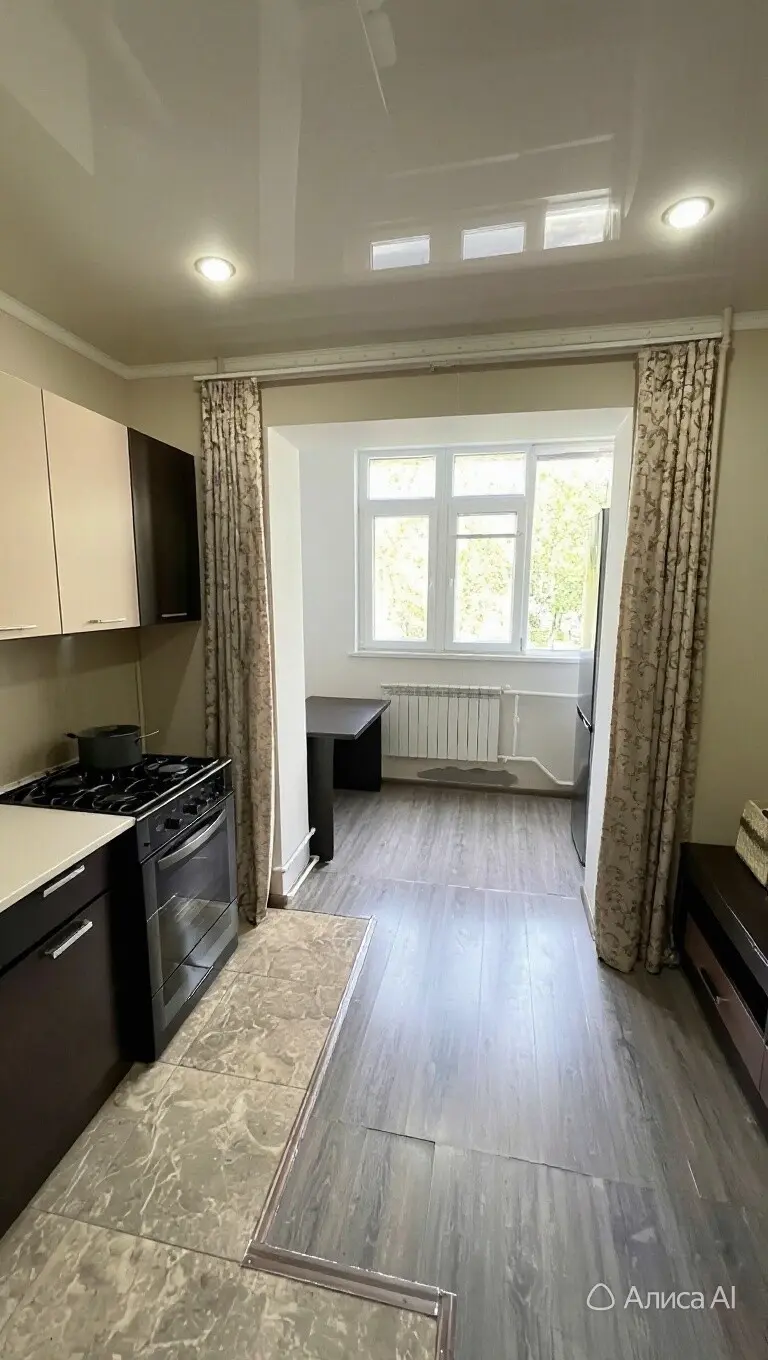 2-комн. квартира, 50,8 м² в Крымске