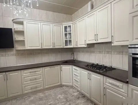 Дом, 250 м², 6 сот.