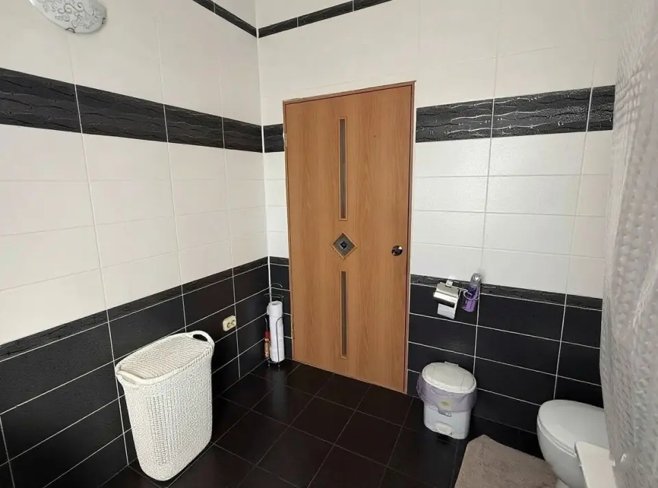 2-этажный дом, 342,5 м² на 8 сот. в Крымске
