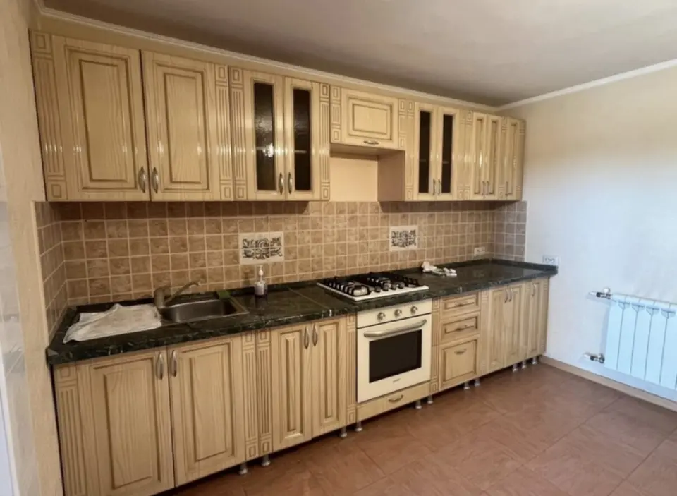 2-этажный дом, 363 м² на 20 сот. в Новоукраинский х.