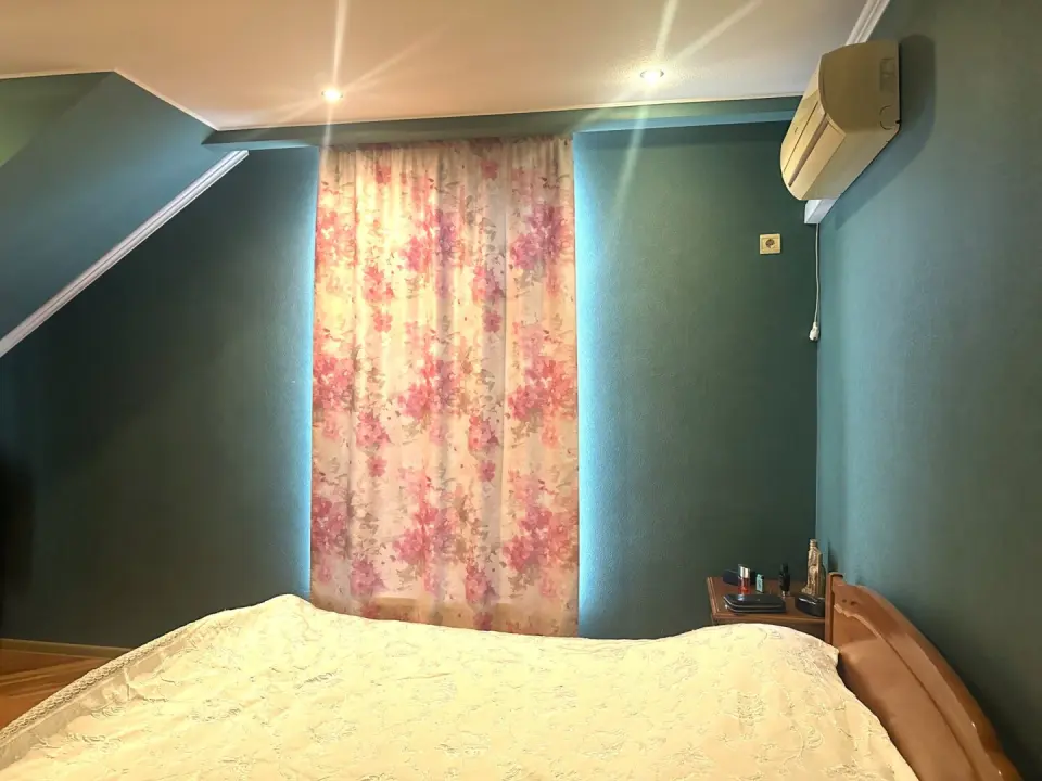 2-этажный дом, 330 м² на 9 сот. в Крымске