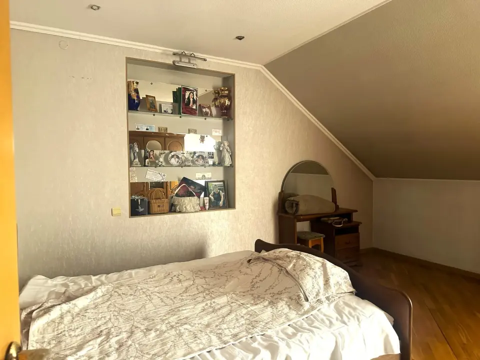 2-этажный дом, 330 м² на 9 сот. в Крымске