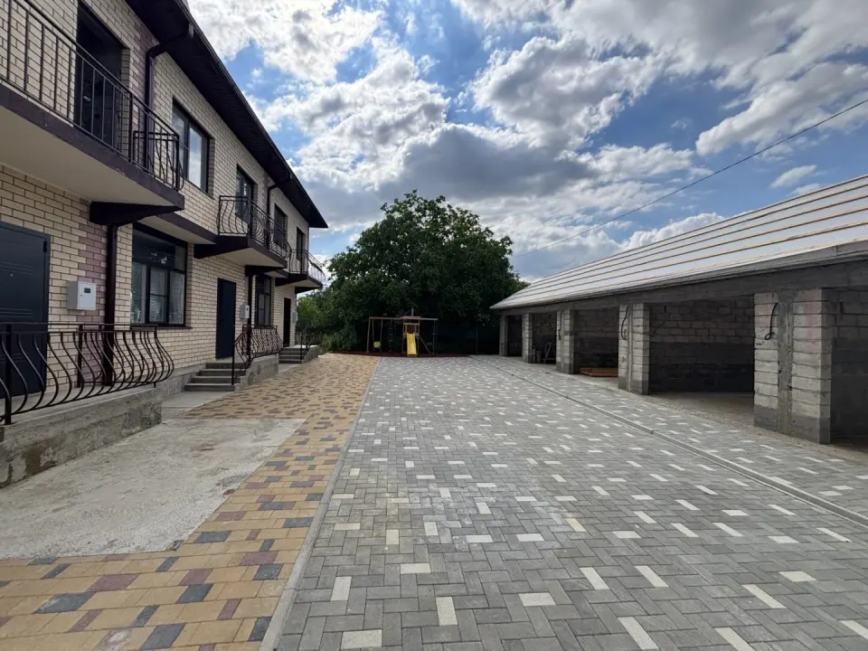 3-этажный таунхаус, 150 м² на 2 сот. в Крымске
