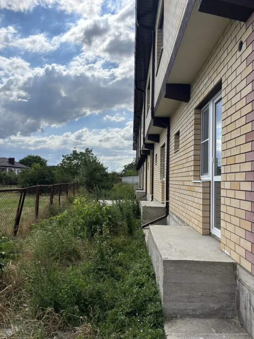 3-этажный таунхаус, 150 м² на 2 сот. в Крымске