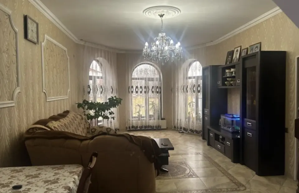 2-этажный дом, 187 м² на 4,8 сот. в Крымске