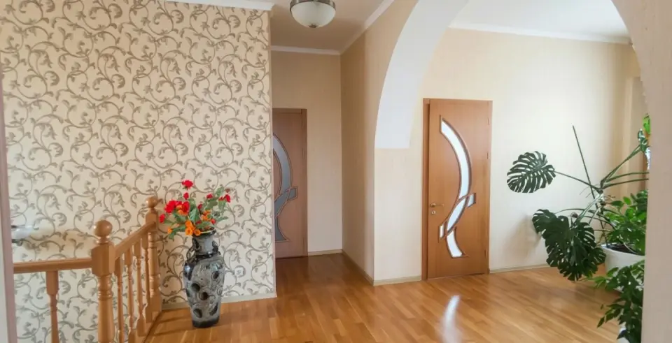 2-этажный дом, 408 м² на 6,5 сот. в Крымске
