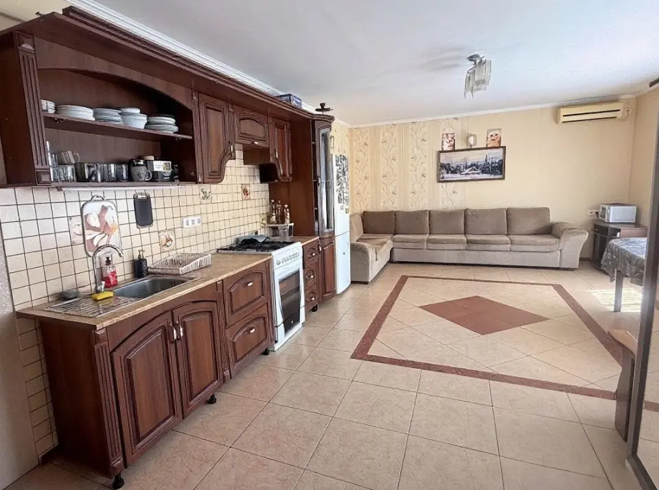 2-этажный дом, 105 м² на 2,5 сот. в Крымске