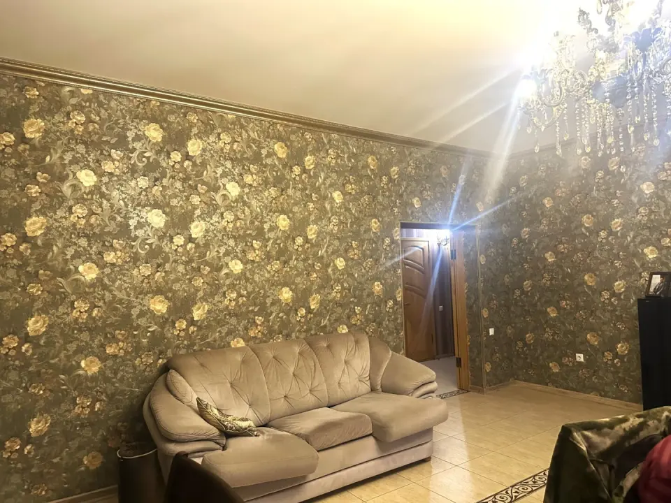2-этажный дом, 330 м² на 9 сот. в Крымске