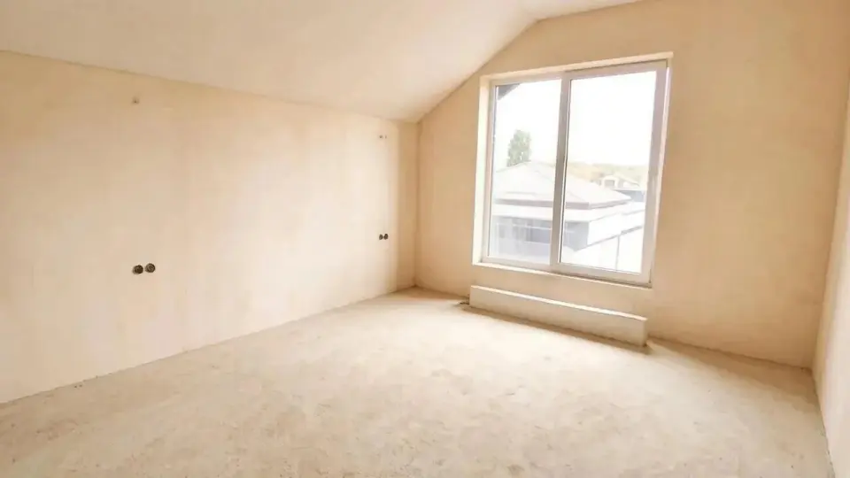 2-этажный дом, 164,7 м² на 6,8 сот. в Крымске
