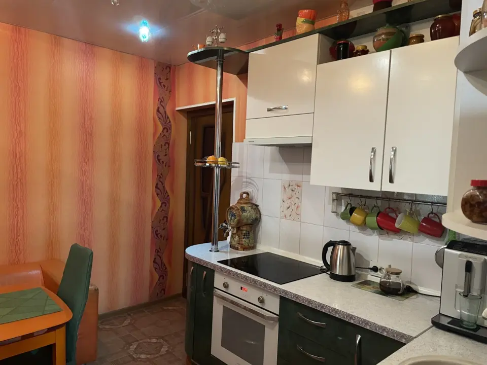 3-этажный дом, 149 м² на 6 сот. в Крымске