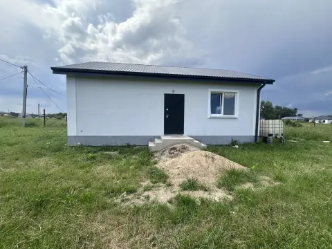 Дом, 80 м², 14 сот.