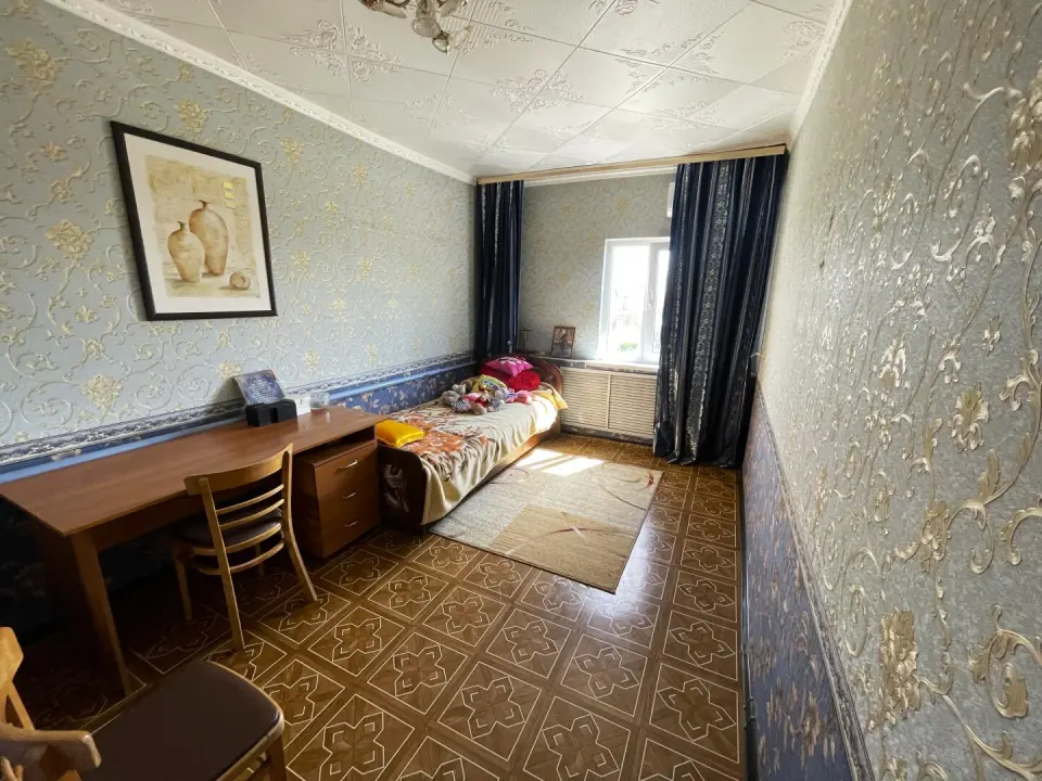 3-этажный дом, 196 м² на 7,6 сот. в Крымске