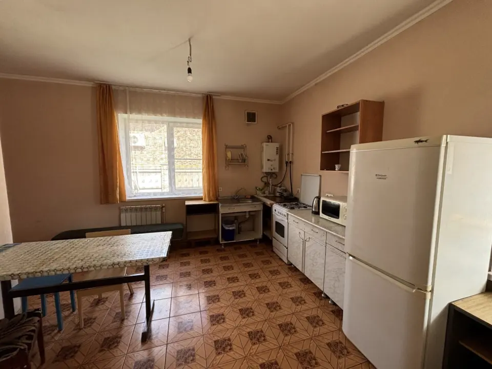 Гостиница, 600 м² в Крымске