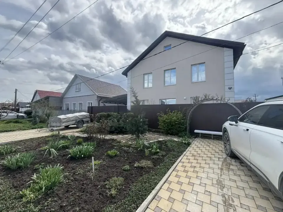 2-этажный дом, 149,9 м² на 3 сот. в Крымске