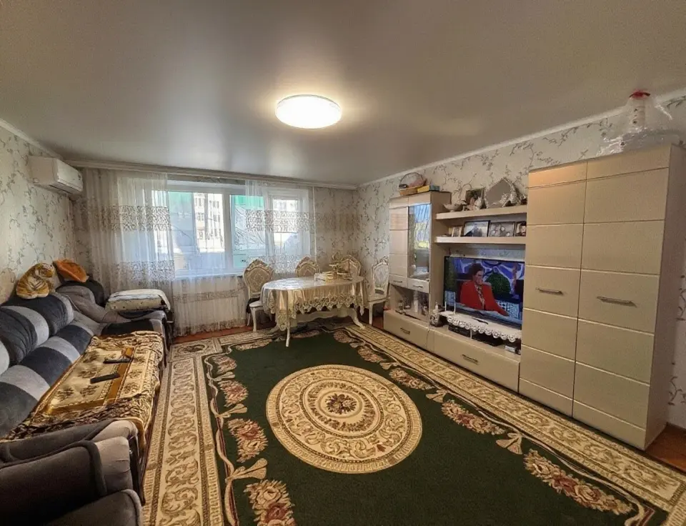 4-комн. квартира, 81 м² в Крымске