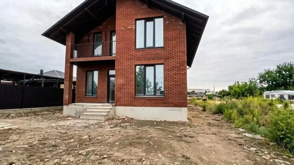 2-этажный дом, 164,7 м² на 6,8 сот. в Крымске