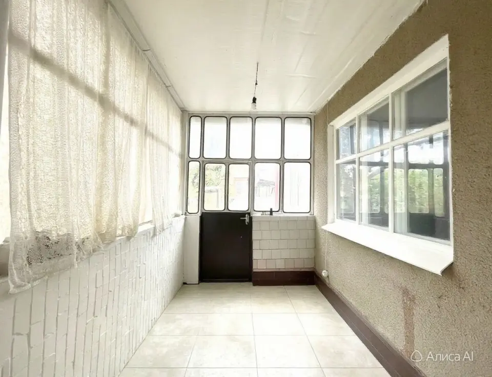 2-этажный дом, 135 м² на 6 сот. в Крымске